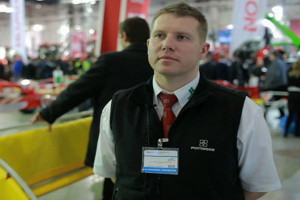 Dawid Świątek, doradca handlowy w firmie Pottinger Novacut 352 – nowa generacja kosiarek Pöttinger