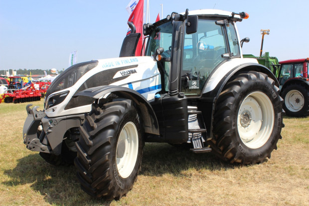 Valtra T4 "Made in Finland", fot. K.Hołownia Duże zainteresowanie nowymi ciągnikami Valtra T4