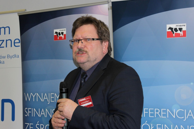 Prof. Włodzimierz Nowak, Uniwersytet Przyrodniczy w Poznaniu, fot.Ł.Ch. Najczęstsze błędy w żywieniu krów mlecznych