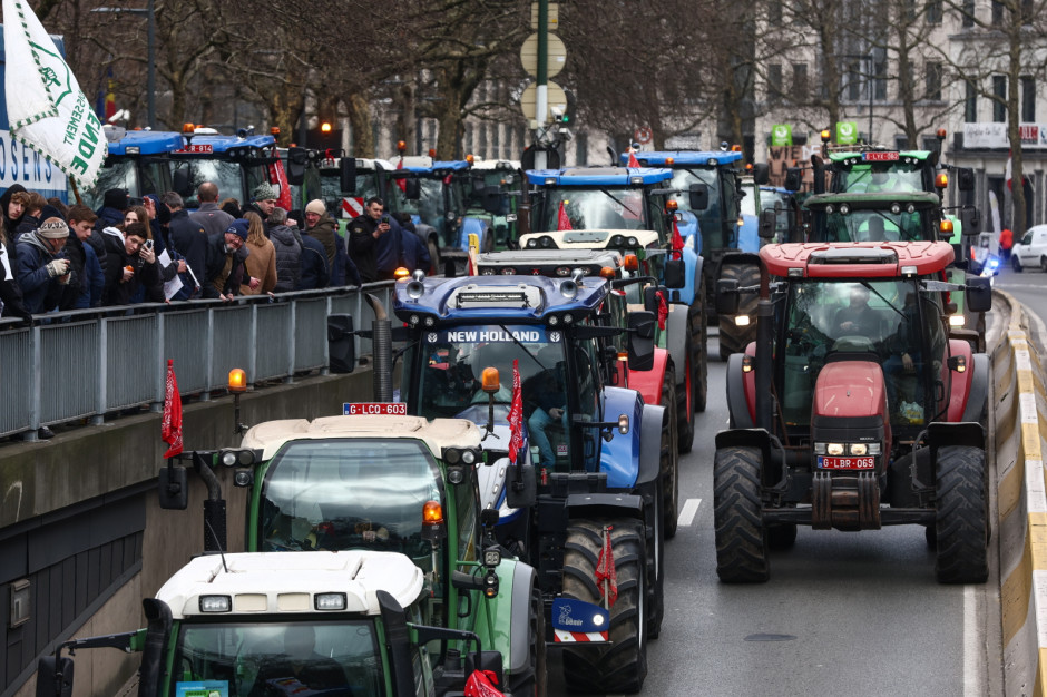 Olbrzymie protesty rolników w Brukseli przeciwko zapisom programu