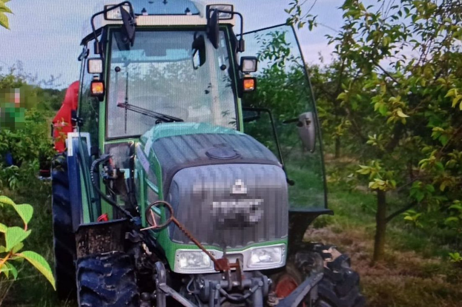 Maszyna rolnicza przejechała mężczyznę Wypadek przy zbiorze wiśni