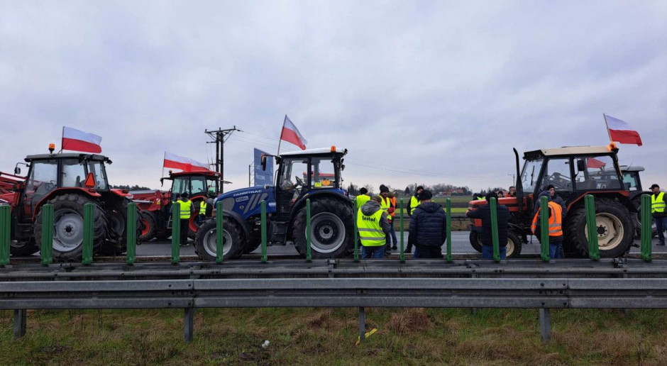 Rolnicy protestują na drogach w Wielkopolsce i Łódzkiem Zablokowana