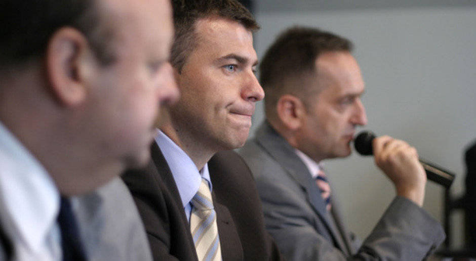 SLD pisze program na wybory i tworzy "gabinet cieni"