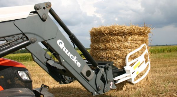 Ładowacz czołowy Quicke Q35 z osprzętem Metal-Fach - Niezbędne w każdym gospodarstwie