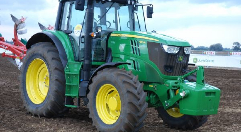 John Deere 6M - więcej w standardzie
