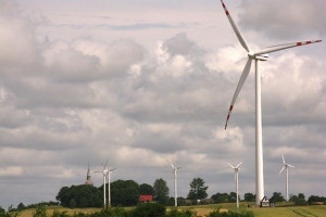 Energetyka wiatrowa wytyka błędy w ustawie o OZE