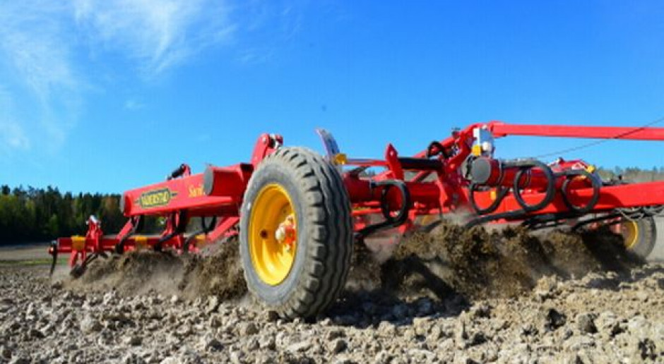 Kultywator Swift z hydrauliczną regulacją głębokości