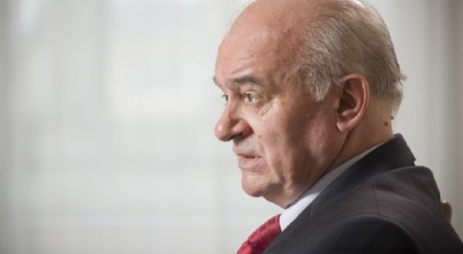 Minister broni służb weterynaryjnych mimo afery tzw. antybiotykowej