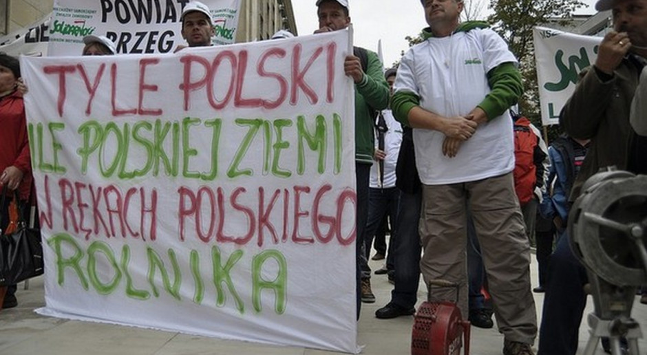 Na zachodzie bez zmian - bezcenna ziemia