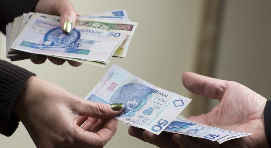Sprzedaż ziemi idzie pełną parą
