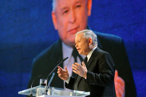 Kaczyński: gdy w grę wchodzi żywotny interes Polski, Tusk jest przeciw