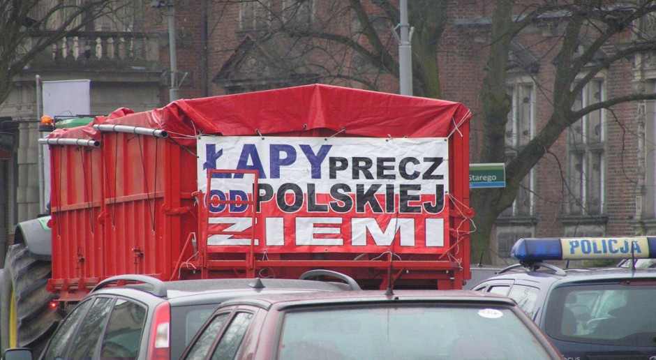 Protestujący w Szczecinie oburzeni postawą ministra Sawickiego