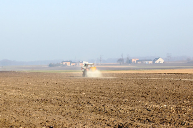 Można na nowo wnioskować o dopłaty do wapna, Fot. Anna Kobus, farmer.pl Nowy rok to nowa szansa na dotację do wapnowania gleb
