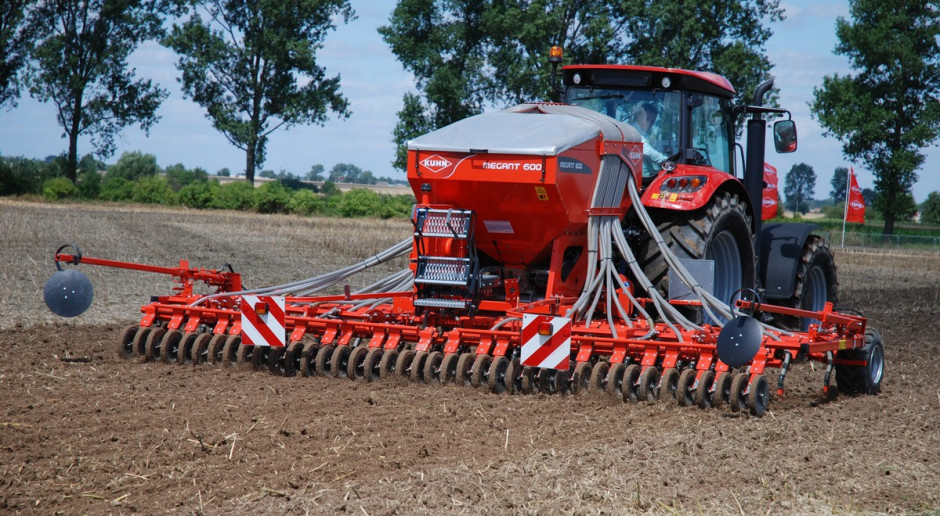 Ceny usług rolniczych: orka, zbiór kukurydzy, buraków i inne