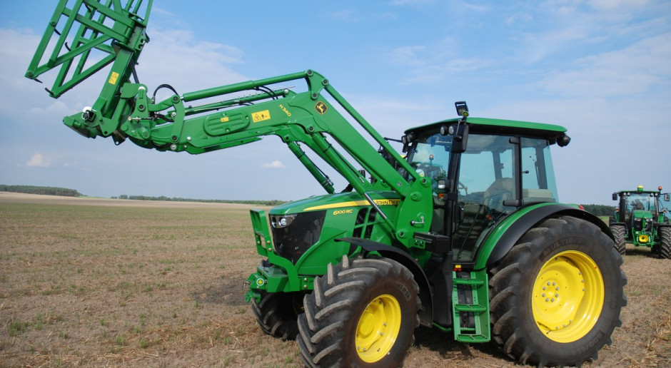 John Deere 6MC i 6RC – przede wszystkim uniwersalność