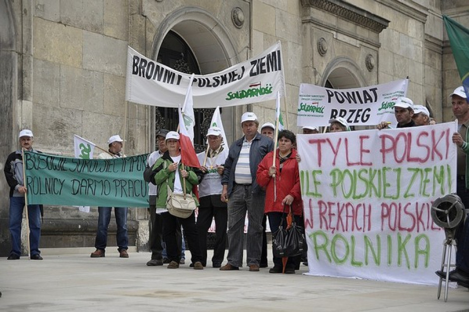 Protest pod MRiRW w 2013 r.; fot. A. Królak