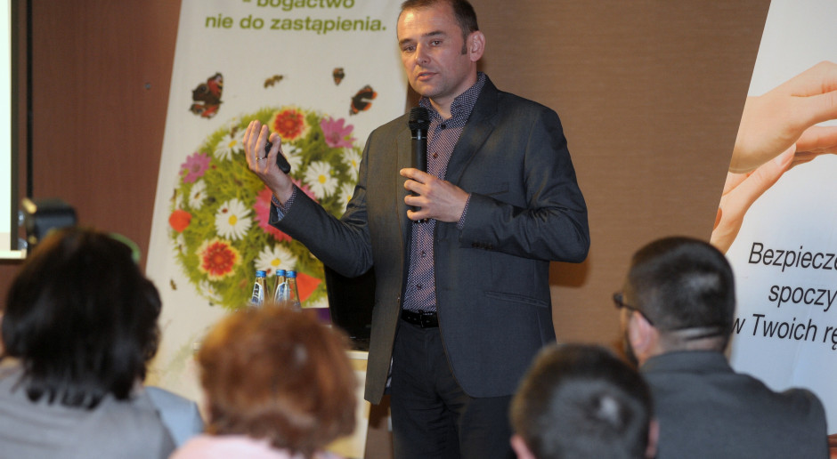 Dr Michał Gazdecki, Kleffmann Group omawia wyniki badań, fot. Bayer Jak aplikowane są środki ochrony roślin?