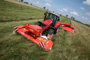 Kuhn Grassmaster – 33 maszyny na jednym polu