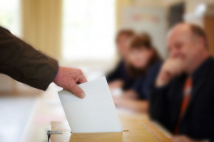 Ipsos: PiS wygrało wybory na wsi, Koalicja Obywatelska - w większych ośrodkach