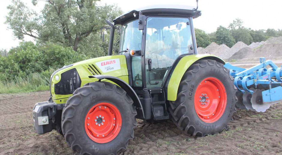 Claas Atos 330, fot. K.Hołownia Claas Atos – nowa generacja ciągników kompaktowych