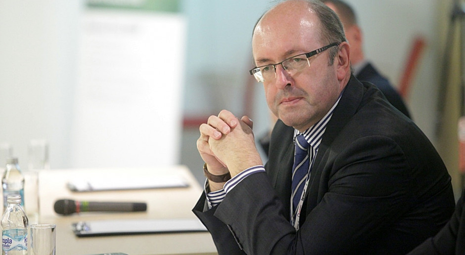 Prof. Janusz Igras z Instytutu Nowych Syntez Chemicznych. Fot. P. Pawlikowski Nowe technologie w produkcji nawozów, przydatne w warunkach suszy