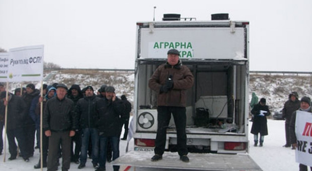 Ukraina: Rolnicy blokują drogi w odpowiedzi na zmiany podatkowe