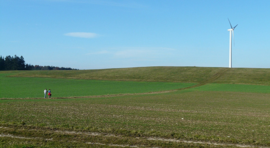 fot. Pixabay Projekt PiS: Minimalna odległość wiatraków od mieszkań - 10 razy wysokość wiatraka