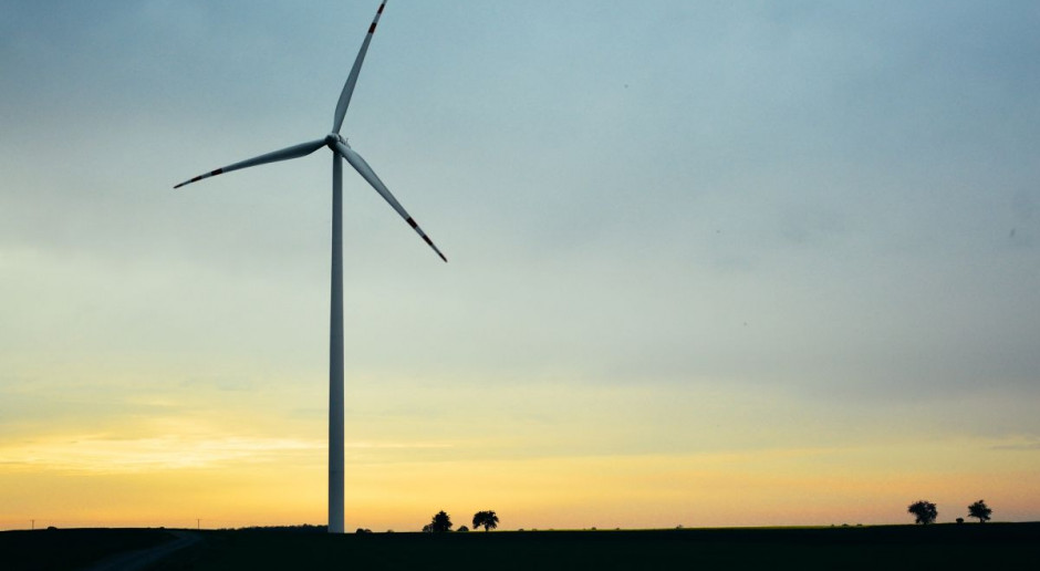 Posłowie PiS chcą też, by cała elektrownia wiatrowa była traktowana jako budowla i by - w razie awarii - stosować do niej przepisy dot. katastrof budowlanych. Fot. pixabay Burzliwa dyskusja o wiatrakach na sejmowej komisji infrastruktury