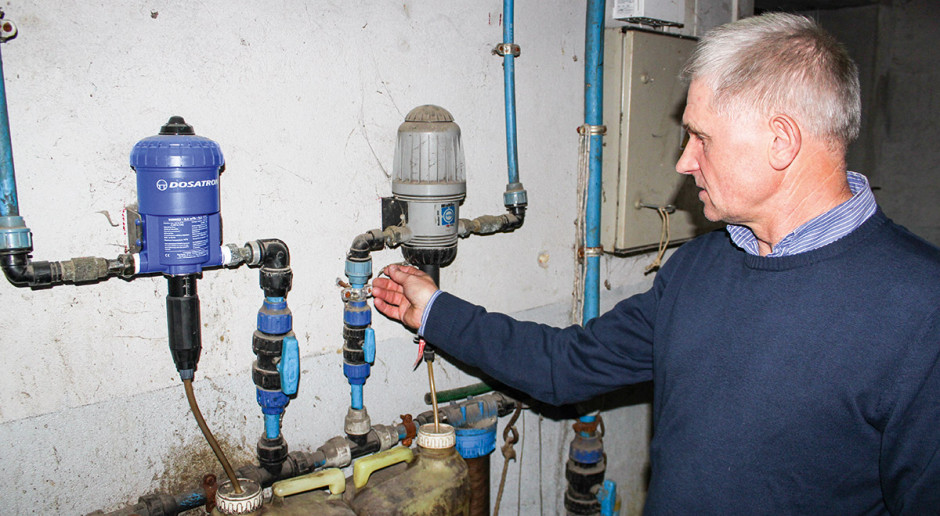 Fot. I. Dyba Jak i czym czyścić instalację do pojenia zwierząt?