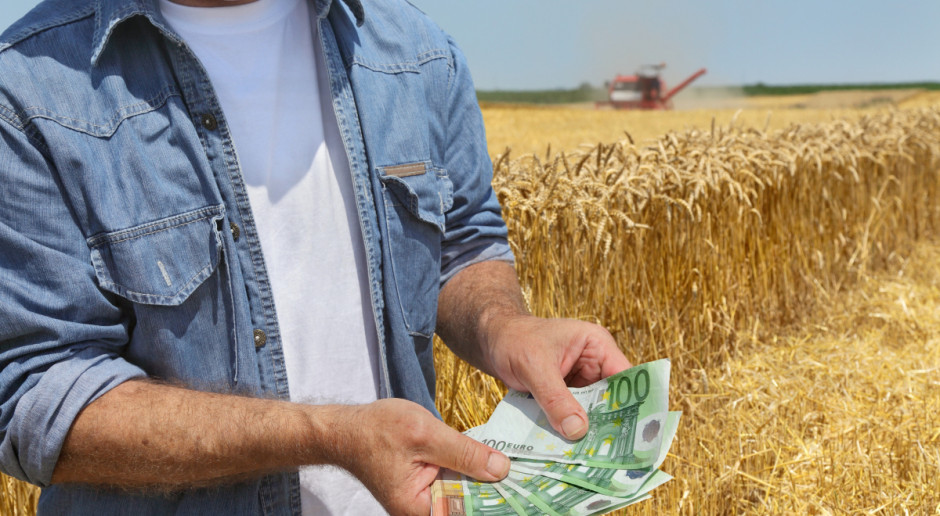 Wnioski o przyznanie pomocy przyjmowały oddziały regionalne ARiMR właściwe ze względu na miejsce realizacji inwestycji; Fot. Shutterstock ARiMR: 16262 wnioski na modernizację