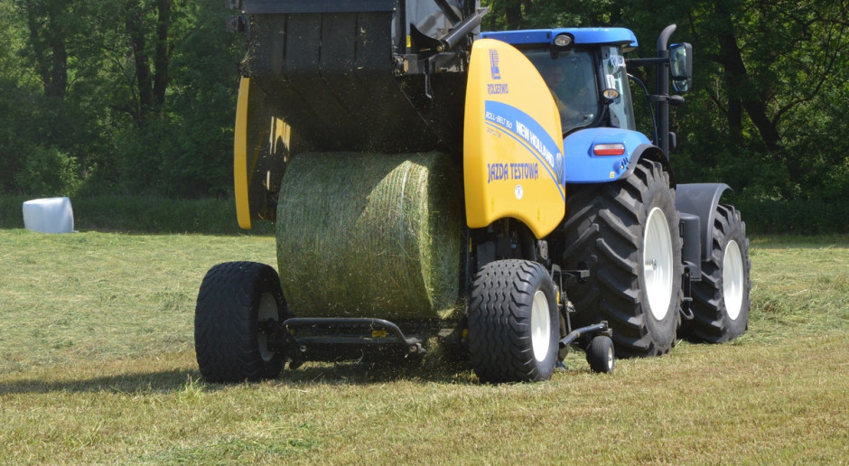 “Spring Demo Tour” organizowany przez markę New Holland to pokaz planowany w 14 miejscach Polski, fot. mat. prasowe Trwa wiosenny pokaz maszyn New Holland