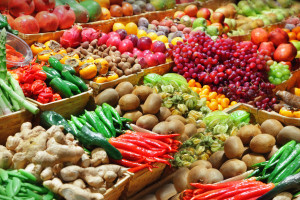 Ceny owoców i warzyw w tym roku niższe niż przed rokiem