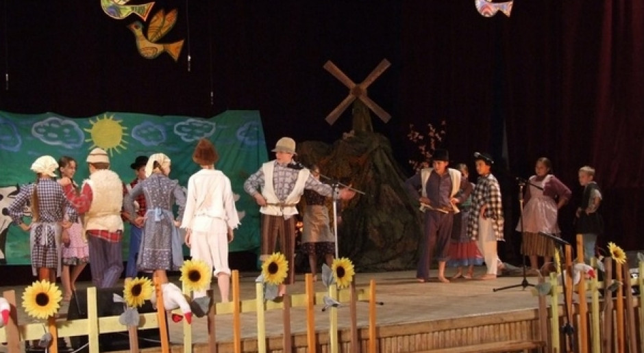 Fot. Facebook/Dziecko w folklorze 2016, Miejsko-Gminny Ośrodek Kultury Baranów Sandomierski Festiwal poświęcony twórczości dziecięcej w folklorze