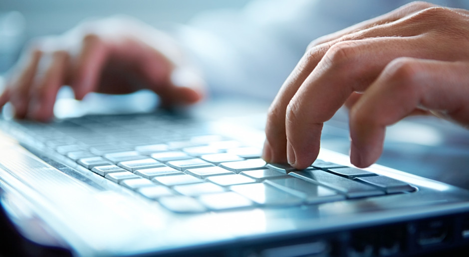 Nauka przez Internet w czasie zawieszonych zajęć; Fot. pixabay Resort cyfryzacji uruchamia stronę do nauki przez internet