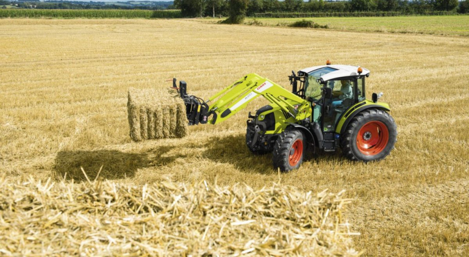 Ciągniki Claas Arion serii 400 dostępne są teraz z bogatszym wyposażeniem, fot. Claas Ciągniki Claas Arion serii 400 z rozwiązaniami od większych braci