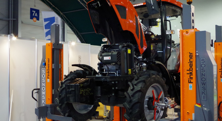 Serwis maszyny to także troska o wymianę cieczy roboczych; Fot. GS Czym smarować maszyny – oleje hydrauliczne, cz.6