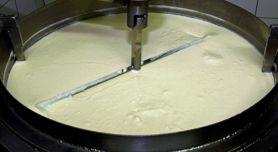 Irlandcy konsumenci są skłonni zapłacić więcej za mleko, aby pomóc rolnikom; Fot. Fotolia Irlandzcy konsumenci chcą pomagać producentom mleka