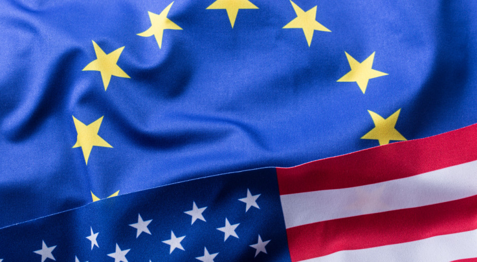 Transatlantyckie partnerstwo handlowe i inwestycyjne, jak oficjalnie nazywana jest umowa TTIP, ma doprowadzić do stworzenia największej strefy wolnego handlu na świecie; Fot. Shutterstock KE zapewnia, że ma odnowiony mandat ws. TTIP i chce porozumienia z USA