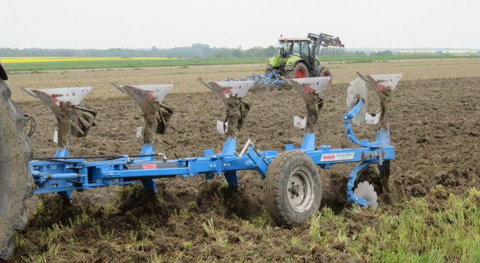 Nowy pług Mandam Orkan Vario; Fot. Mandam Mandam – kilka nowości na Agro Show