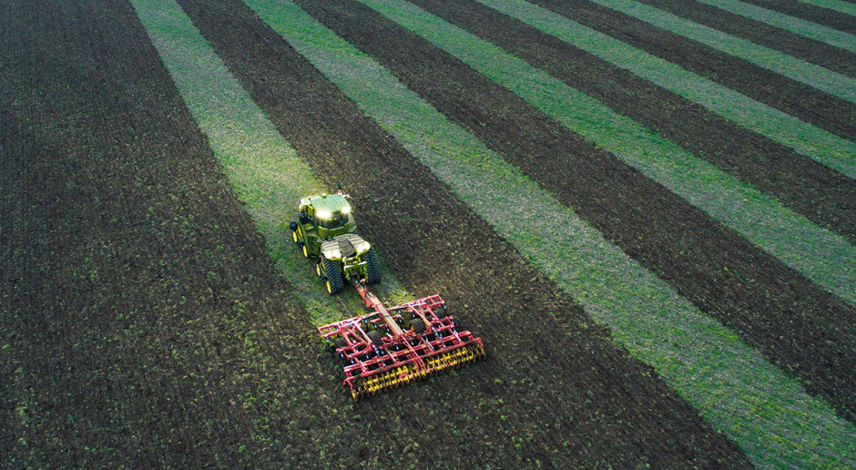 Wywiad z Bogdanem Kazimierczakiem, specjalistą od systemów FarmSight z John Deere Polska Przyszłość leży w precyzji