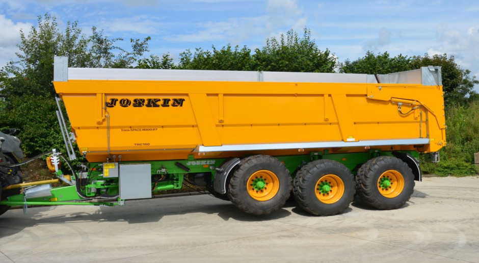 Przyczepa Joskin Trans-Space z hydraulicznymi nadstawkami, fot. Joskin Nadstawki hydrauliczne w przyczepach Joskin ułatwią załadunek
