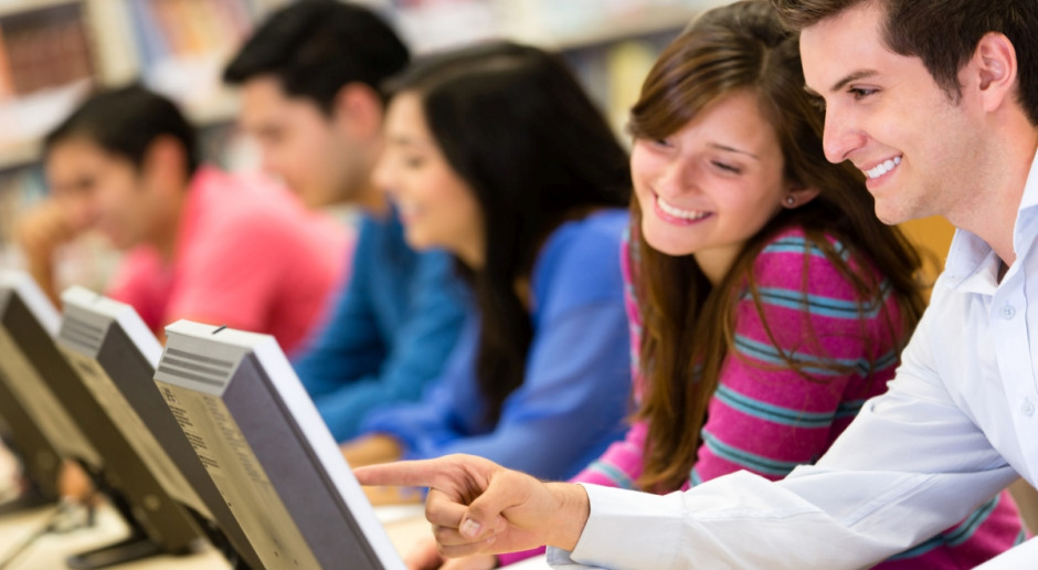 W roku akademickim 2016/2017 stypendia pomostowe otrzymało ponad 1100 studentów i doktorantów (Fot.pixabay.com) Stypendia dla 1100 studentów i doktorantów