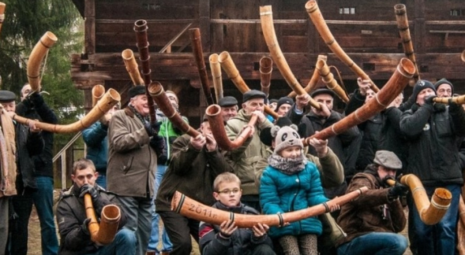Fot. www.muzeumrolnictwa.pl Konkurs gry na instrumentach pasterskich