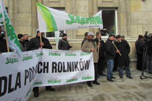 Warszawa: Solidarność Rolników Indywidualnych o swojej walce z PRL-em