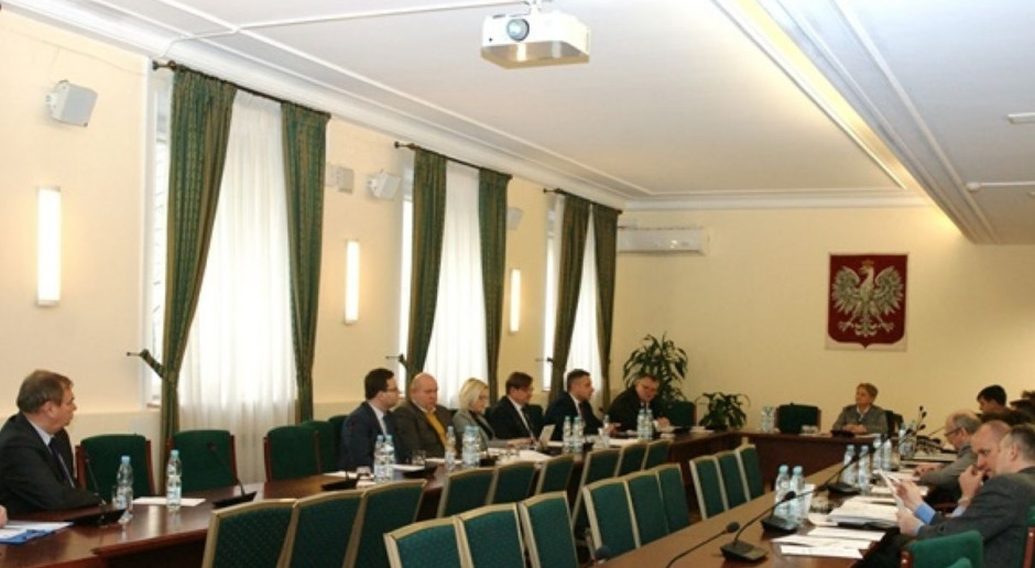 Uczestnicy II posiedzenia Grupy Zadaniowej; Fot. minrol.gov.pl Wiceminister Lech: Istotne jest łagodzenie skutków wystąpienia ptasiej grypy
