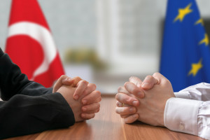 KE chce rozszerzenia porozumienia handlowego z Turcją