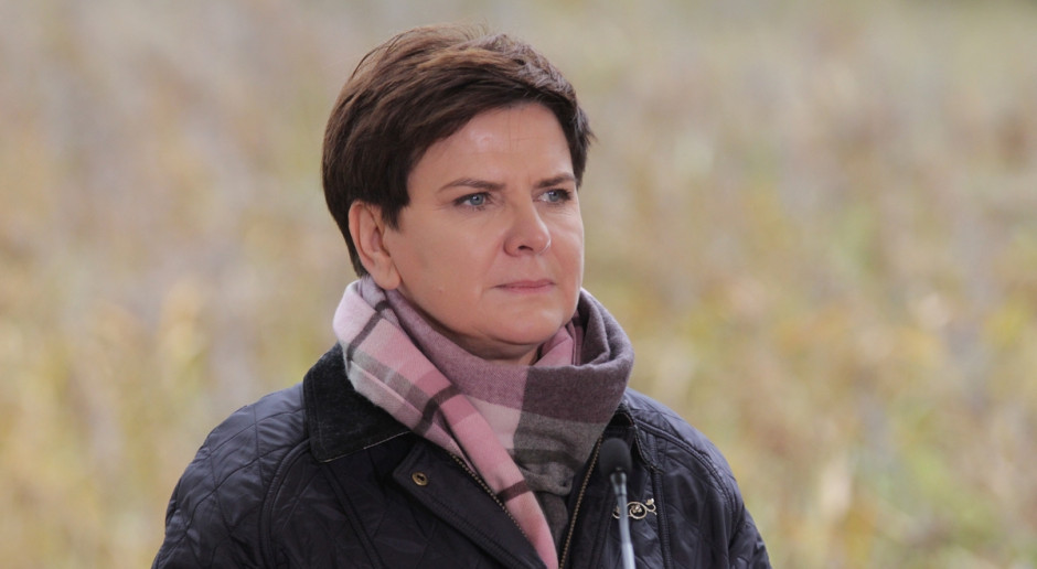 Premier Beata Szydło spotkała się w poniedziałek z ministrami: środowiska Janem Szyszko oraz rolnictwa i rozwoju wsi Krzysztofem Jurgielem. To było ostatnie spotkanie w ramach przeglądu resortów, fot. M. Oleksy Szydło: Ministerstwa otrzymają informacje o wnioskach z przeglądu