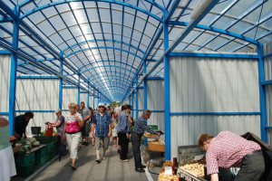 Ukraina: Rząd pozwolił na otwarcie bazarów