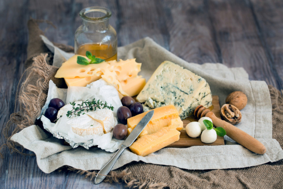 W Sandomierzu będzie można skosztować i kupić blisko 300 różnych serów z 14 krajów; Fot. Shutterstock