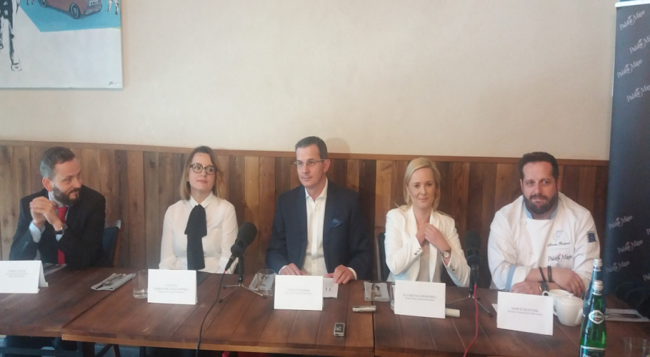 Od lewej: Paweł Kocon dyrektor Biura Rozwoju Rynku ARR, Justyna Dąbrowska dyrektor ds.rozwoju ZM Skłodowscy, Witold Choiński prezes związku Polskie Mięso, Katarzyna Oponowicz dyrektor Biura Polskie Mięso, Marcin Budynek wiceprezes Klub Szefów Kuchni (Fot.JK) Związek Polskie Mięso: Promocja wołowiny po nowemu